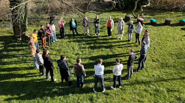 Gruppenfoto des Auftakt-Events 03/25